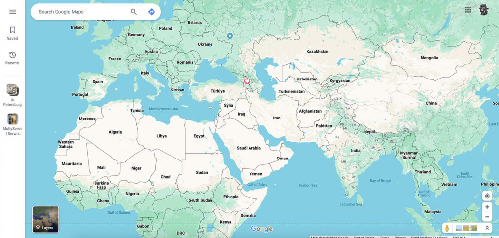 Google Maps - это бесплатное приложение от Google, которое позволяет отслеживать местоположение друзей и членов семьи